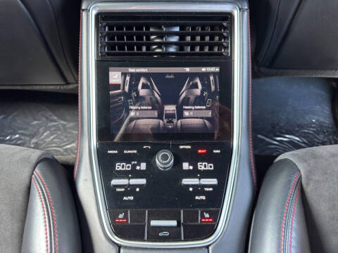 2019 Porsche Panamera GTS