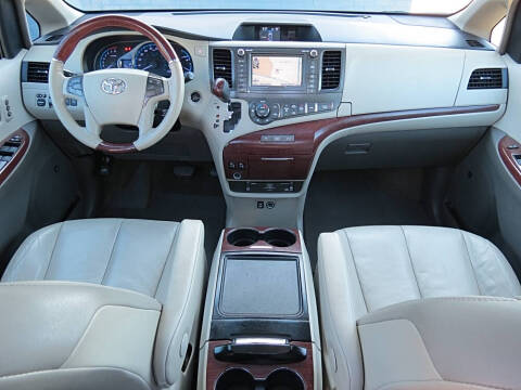 2013 Toyota Sienna Limited 7-Passenger