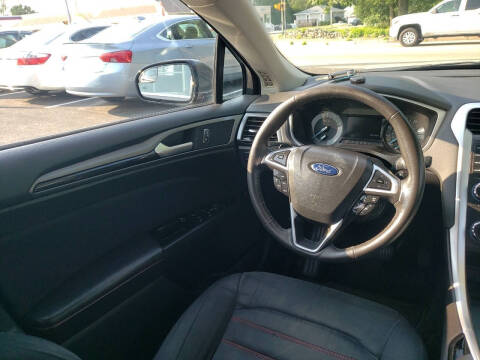 2015 Ford Fusion SE