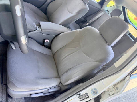 2010 Toyota Prius III
