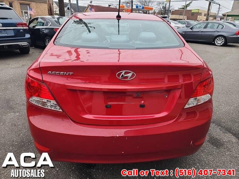 2012 Hyundai Accent GLS