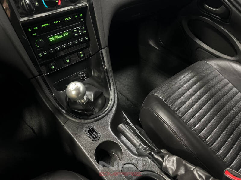 2004 Ford Mustang Mach 1 Premium