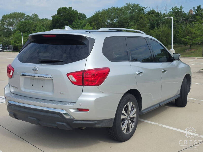 2019 Nissan Pathfinder SL