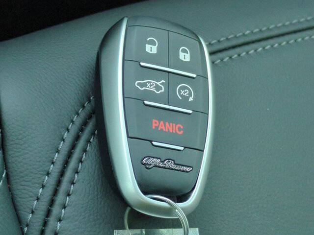 2025 Alfa Romeo Stelvio