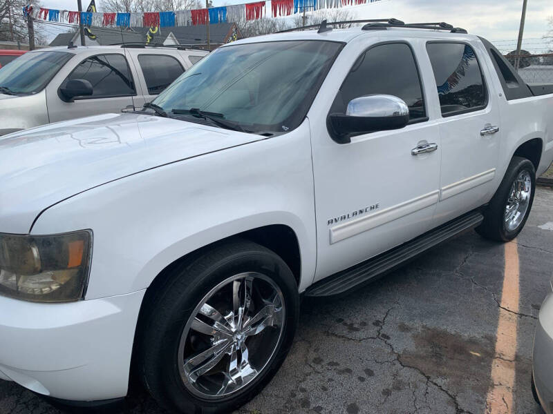 2011 Chevrolet Avalanche LT
