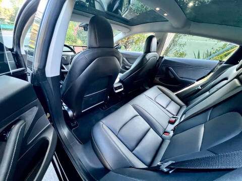 2018 Tesla Model 3 Mid Range