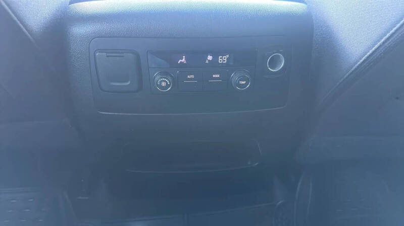 2016 Chevrolet Suburban LS