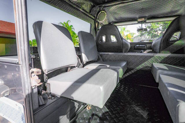 2000 Land Rover Defender