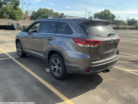 2019 Toyota Highlander LE Plus
