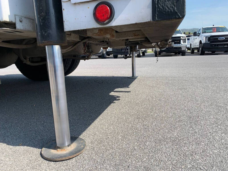 2004 Ford F-650 Super Duty