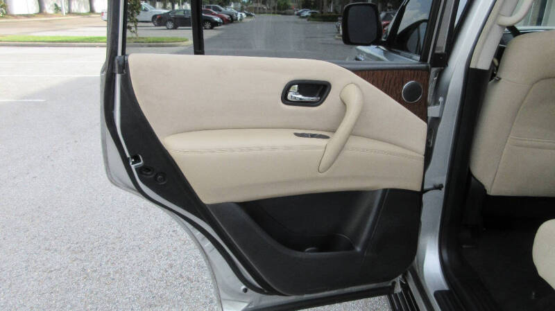 2017 Nissan Armada SV