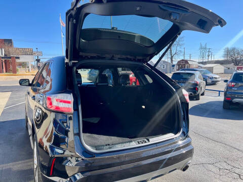 2020 Ford Edge Titanium