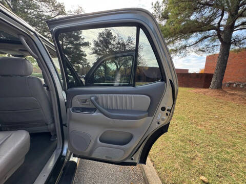 2004 Toyota Sequoia Limited