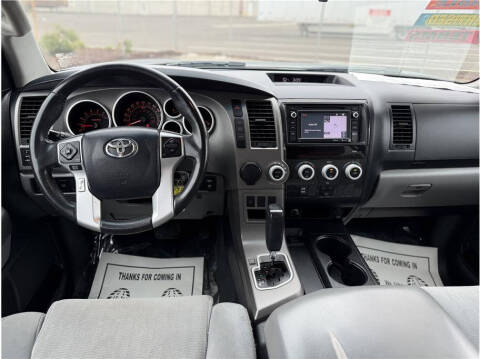 2014 Toyota Sequoia SR5