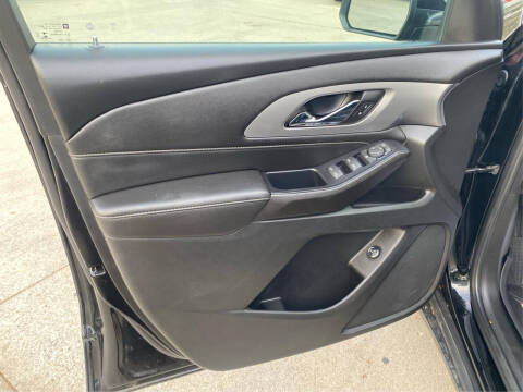 2022 Chevrolet Traverse LT Leather