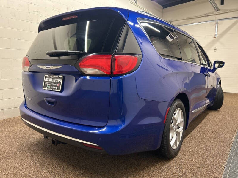 2019 Chrysler Pacifica Touring L Plus