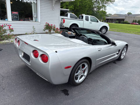 2004 Chevrolet Corvette