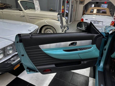 2002 Ford Thunderbird Deluxe