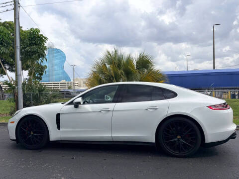 2018 Porsche Panamera