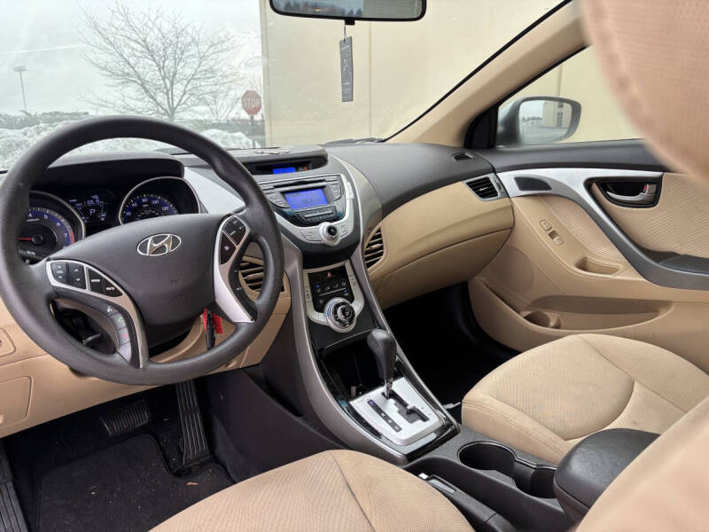 2012 Hyundai Elantra GLS