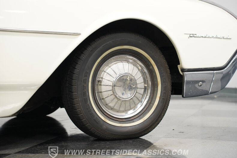 1962 Ford Thunderbird