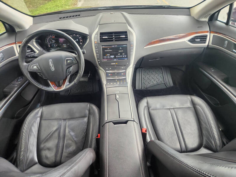 2013 Lincoln MKZ