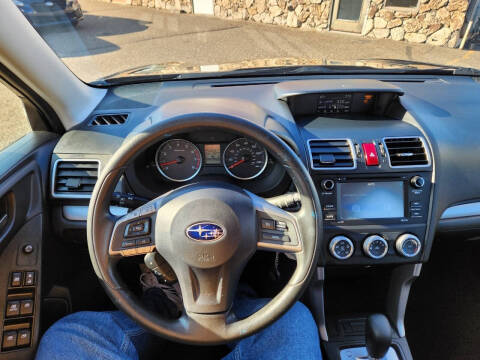 2016 Subaru Forester 2.5i