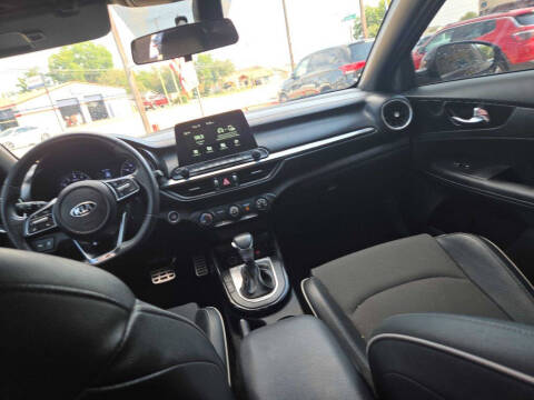 2021 Kia Forte GT Line