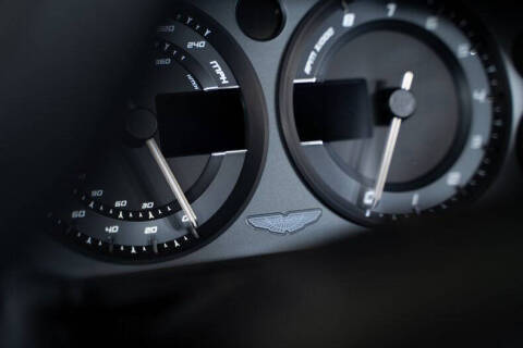 2015 Aston Martin Vanquish Volante