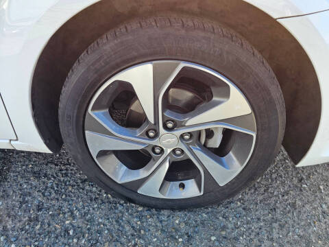 2019 Chevrolet Sonic Premier Auto