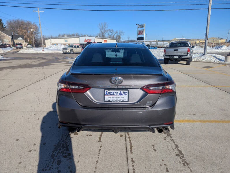 2022 Toyota Camry SE