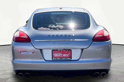 2011 Porsche Panamera