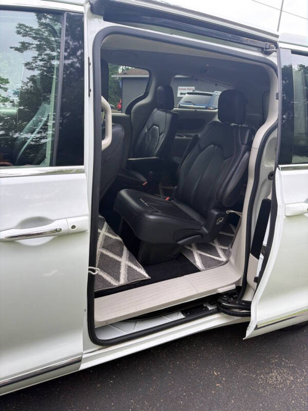 2018 Chrysler Pacifica Touring L