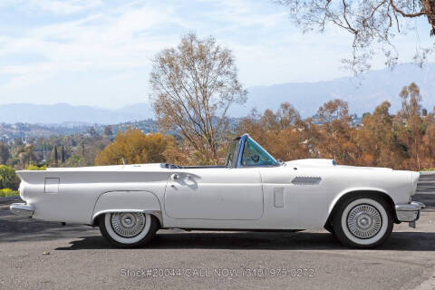 1957 Ford Thunderbird