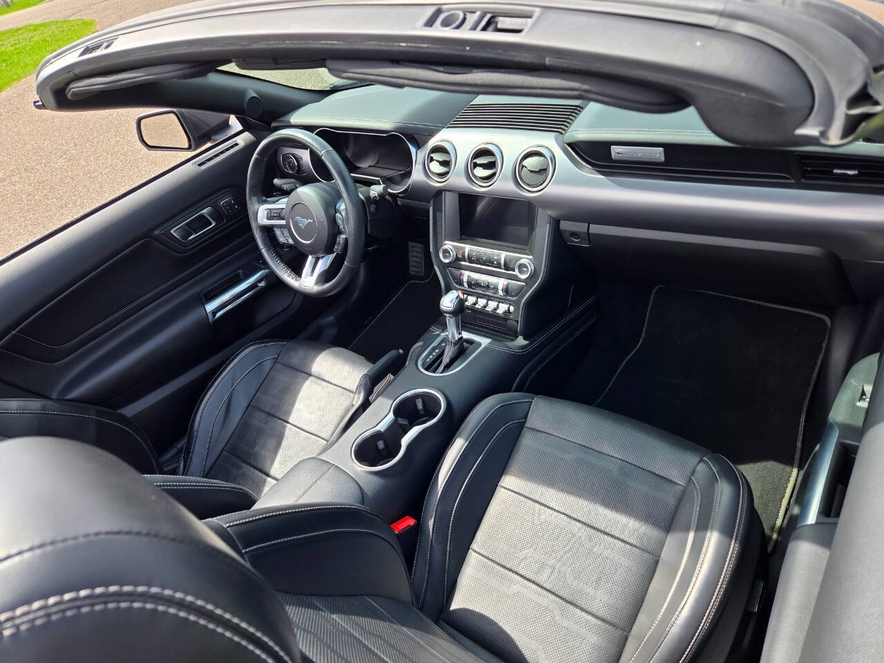 2019 Ford Mustang 80