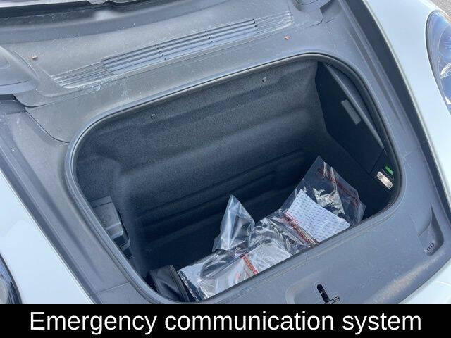 2025 Porsche 911 Carrera