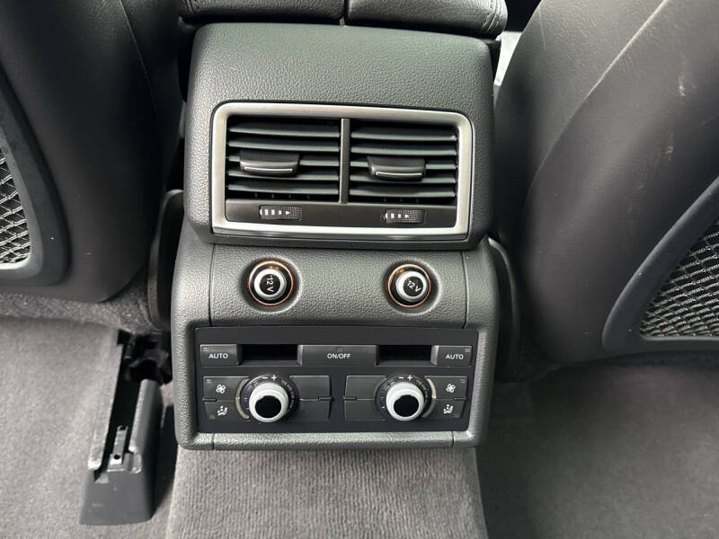 2015 Audi Q7 3.0 quattro TDI Premium Plus