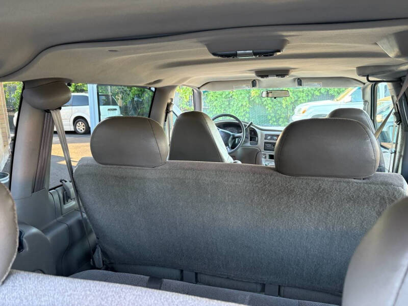 2003 GMC Safari SLT