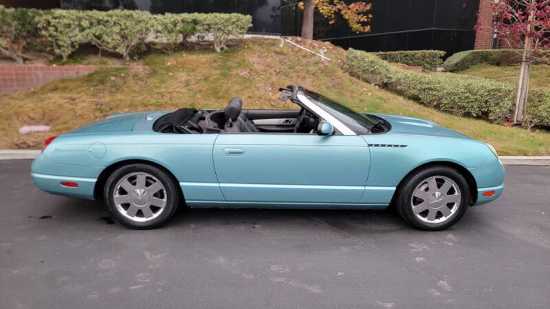 2002 Ford Thunderbird Deluxe