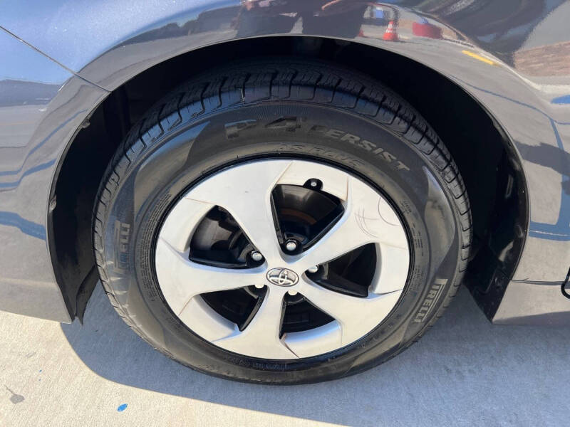 2012 Toyota Prius Three