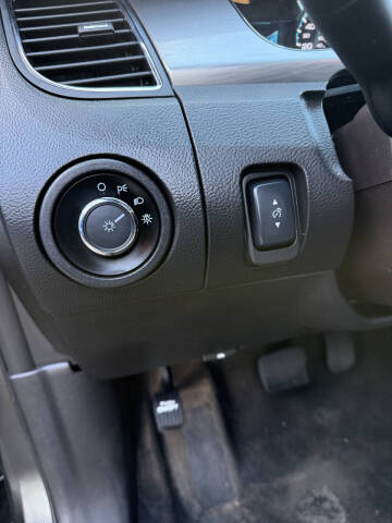 2018 Ford Taurus SEL