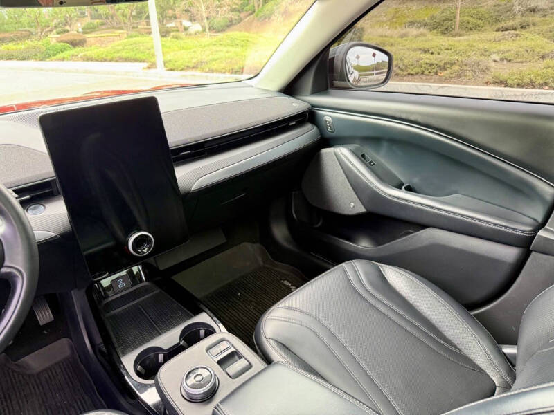 2021 Ford Mustang Mach-E Premium