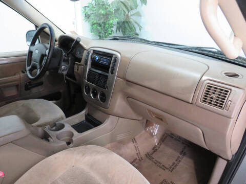 2004 Ford Explorer XLT