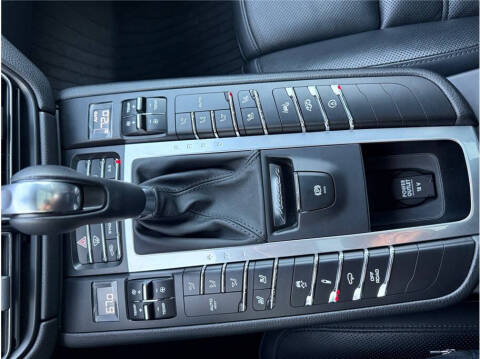 2021 Porsche Macan Turbo