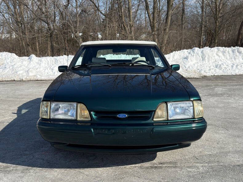 1990 Ford Mustang