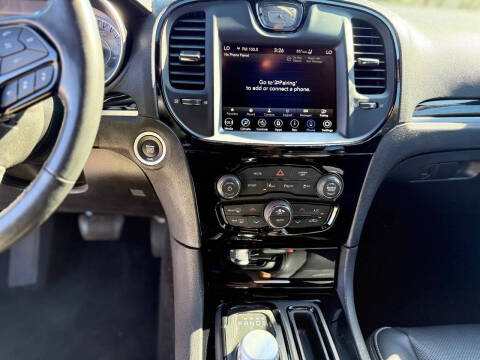 2021 Chrysler 300 S V8