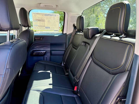 2025 Ford Maverick Lobo