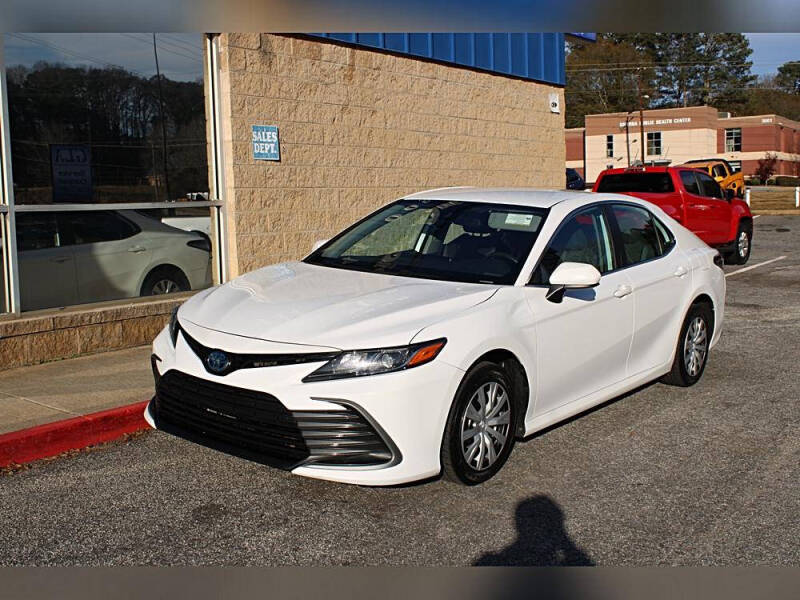 2023 Toyota Camry Hybrid LE