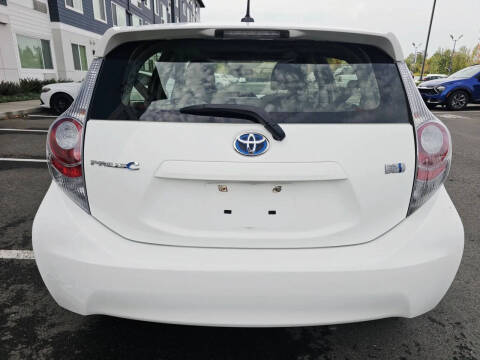 2012 Toyota Prius c