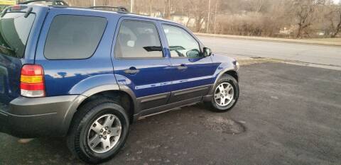 2005 Ford Escape for sale at R & R Auto Sale in Kansas City MO